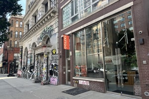 Glass-Front Pop-Up Space on the Bowery in SoHo/Nolita, photo 2