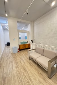 listings.show.sections.photos.alt