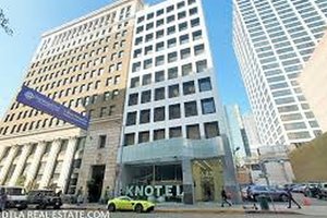 listings.show.sections.photos.alt