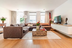 listings.show.sections.photos.alt