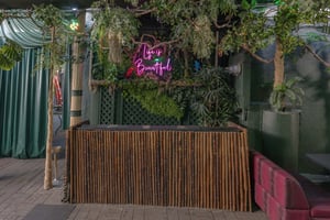 listings.show.sections.photos.alt