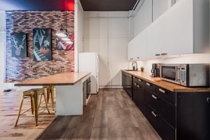 listings.show.sections.photos.alt