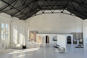 listings.show.sections.photos.alt