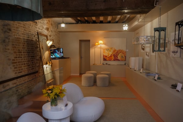 Cabine de soins dans une Boutique Flagship - Du Lundi au Vendredi - Saint-Germain-des-Prés