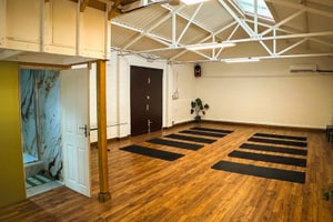 listings.show.sections.photos.alt