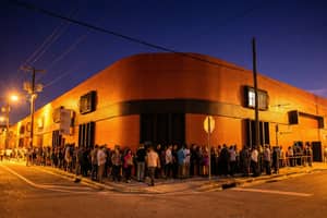 listings.show.sections.photos.alt