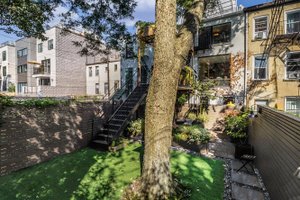 listings.show.sections.photos.alt