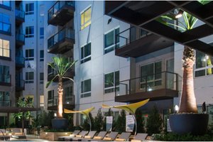 listings.show.sections.photos.alt