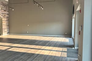 listings.show.sections.photos.alt