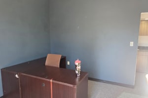 listings.show.sections.photos.alt