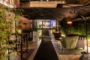 listings.show.sections.photos.alt