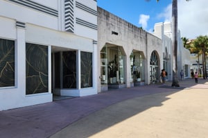 listings.show.sections.photos.alt