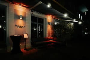 listings.show.sections.photos.alt