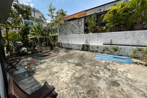 listings.show.sections.photos.alt