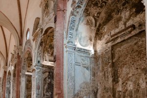 listings.show.sections.photos.alt