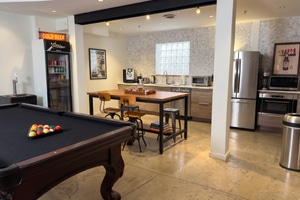 listings.show.sections.photos.alt