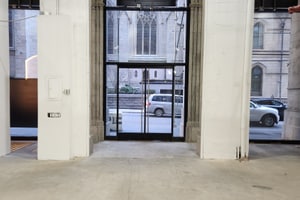 listings.show.sections.photos.alt