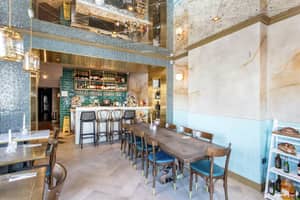 listings.show.sections.photos.alt