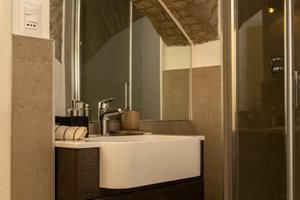 listings.show.sections.photos.alt