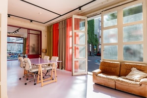 Street-Level Pop-Up Store with Large Windows in Central Amsterdam, photo 8
