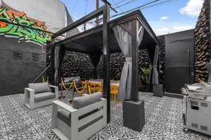 listings.show.sections.photos.alt