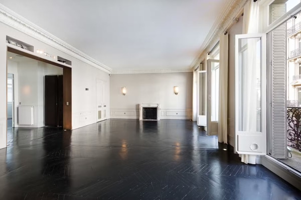 Photo of Sublime Showroom dans le Triangle d'Or - Paris 8