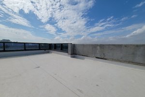 listings.show.sections.photos.alt