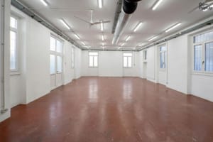 listings.show.sections.photos.alt