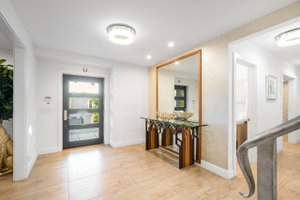 listings.show.sections.photos.alt