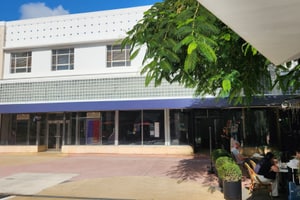 listings.show.sections.photos.alt