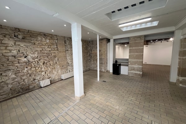 Showroom Mode 100 m² – Place des Vosges / Bastille – Événements, Réunions, AG Copro
