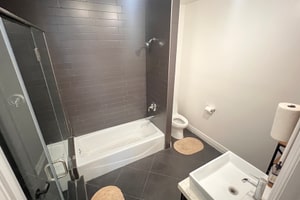 listings.show.sections.photos.alt