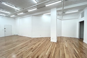 listings.show.sections.photos.alt