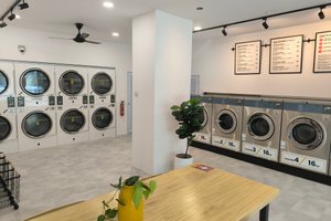 listings.show.sections.photos.alt