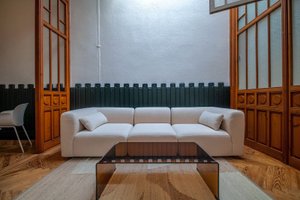 listings.show.sections.photos.alt