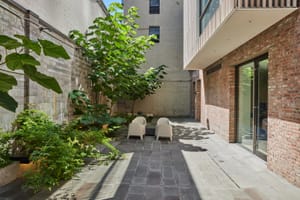 listings.show.sections.photos.alt