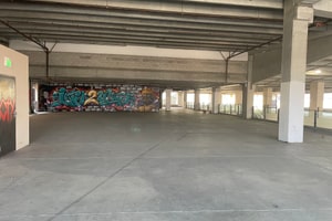 listings.show.sections.photos.alt