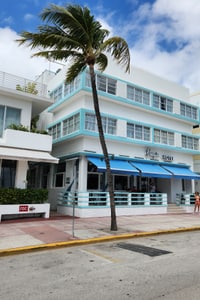 listings.show.sections.photos.alt