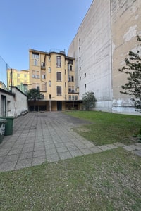 listings.show.sections.photos.alt