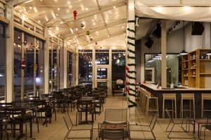 listings.show.sections.photos.alt