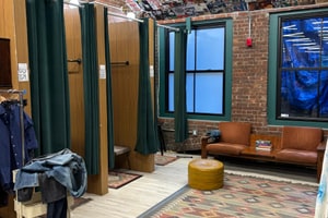 listings.show.sections.photos.alt