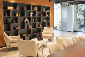 listings.show.sections.photos.alt