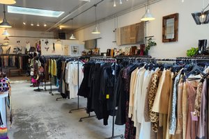 listings.show.sections.photos.alt