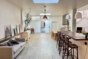 listings.show.sections.photos.alt