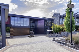 Glass-Walled Event Room with Two Terraces in Collegeville, up to 105 Guests, foto 5