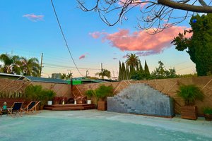 listings.show.sections.photos.alt