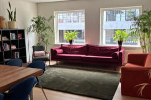 listings.show.sections.photos.alt