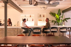 listings.show.sections.photos.alt