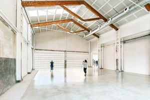 listings.show.sections.photos.alt