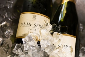 listings.show.sections.photos.alt